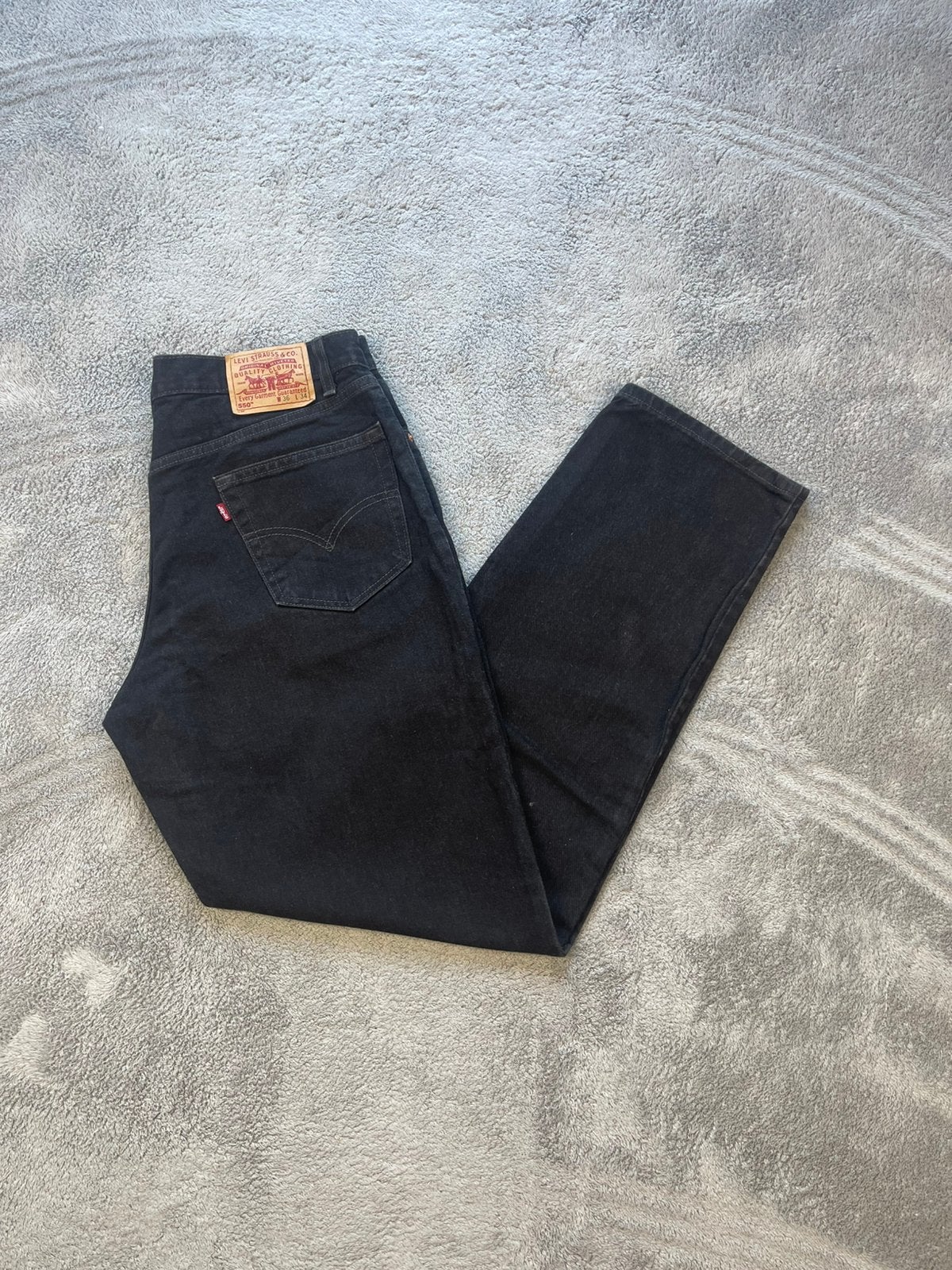Pantalon en jean noir Levi’s 550 Relaxed Fit W36L34 Homme., Vêtements | Hommes, Jeans, Enlèvement ou Envoi, Comme neuf, Noir, W36 - W38 (confection 52/54)