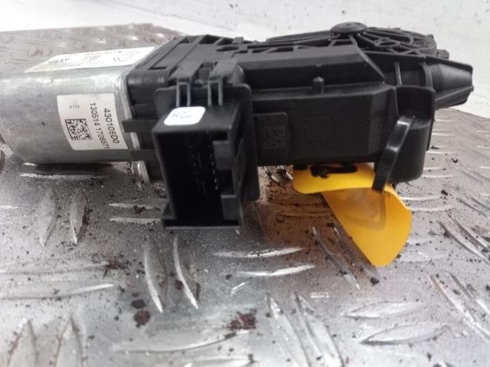 Moteur de vitre portière d'un Seat Ibiza, Autos : Pièces & Accessoires, -, -, 3 mois de garantie, Utilisé