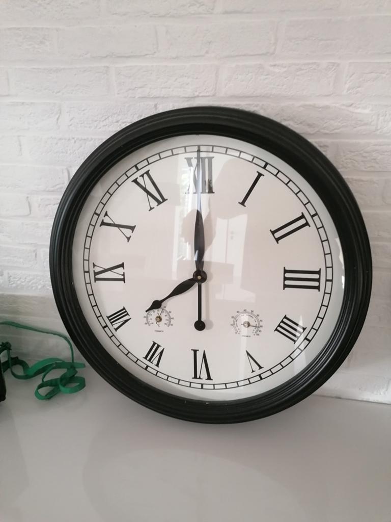 Wandklok 60 diameter, Huis en Inrichting, Ophalen, Wandklok