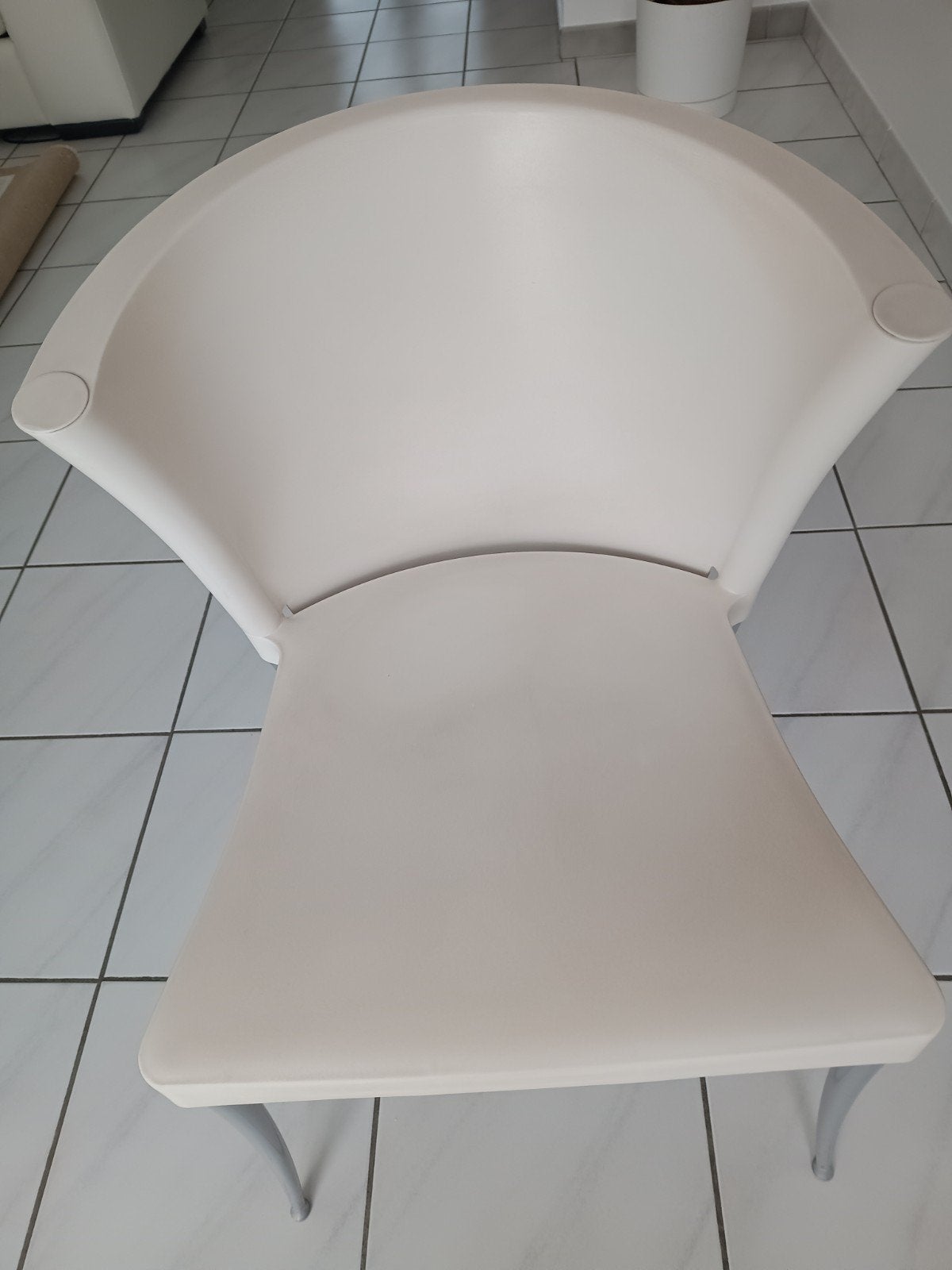 tafel en stoelen, Huis en Inrichting, Ophalen, Zo goed als nieuw, Kunststof
