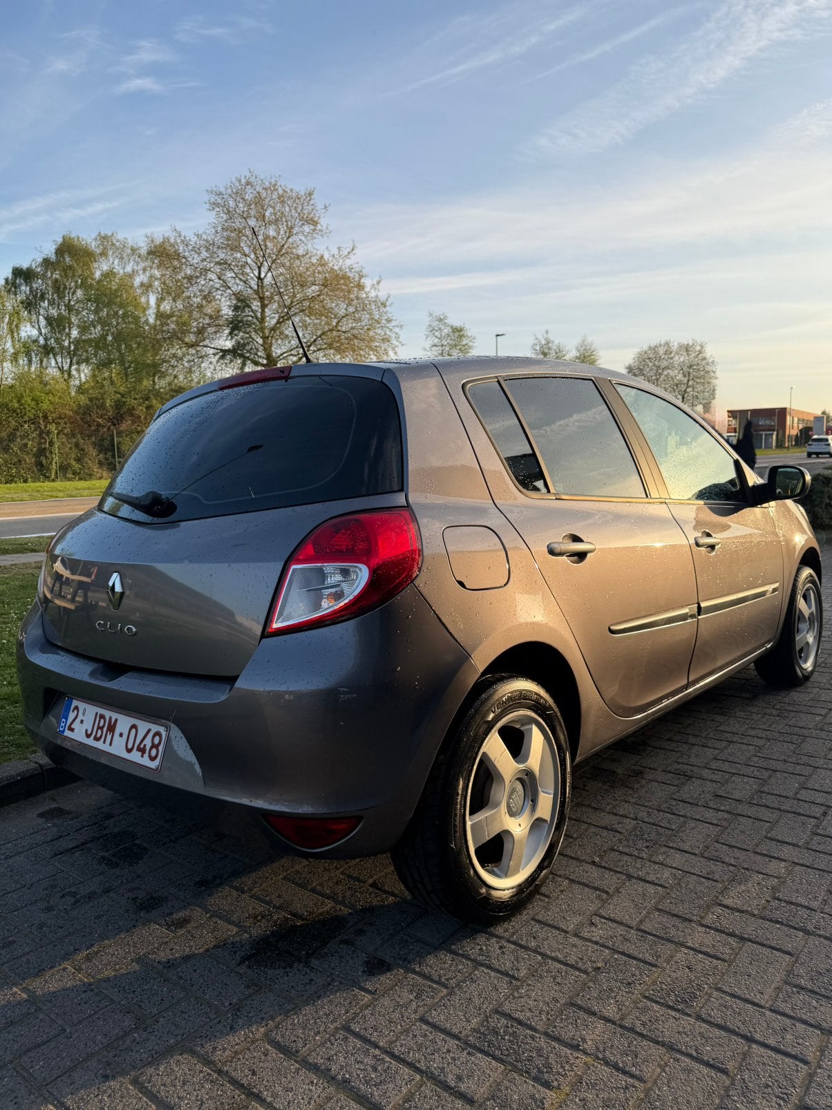 Renault clio 3 2010, Autos, Achat, Boîte manuelle, 5 portes, Berline