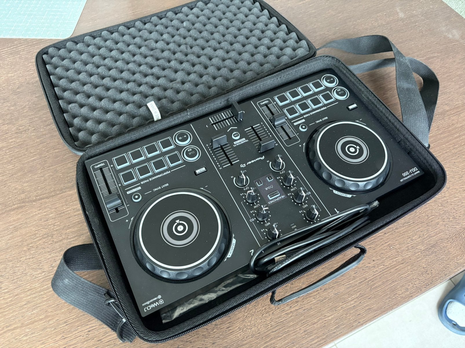 DDJ200 + Case, Muziek en Instrumenten, Ophalen, Zo goed als nieuw