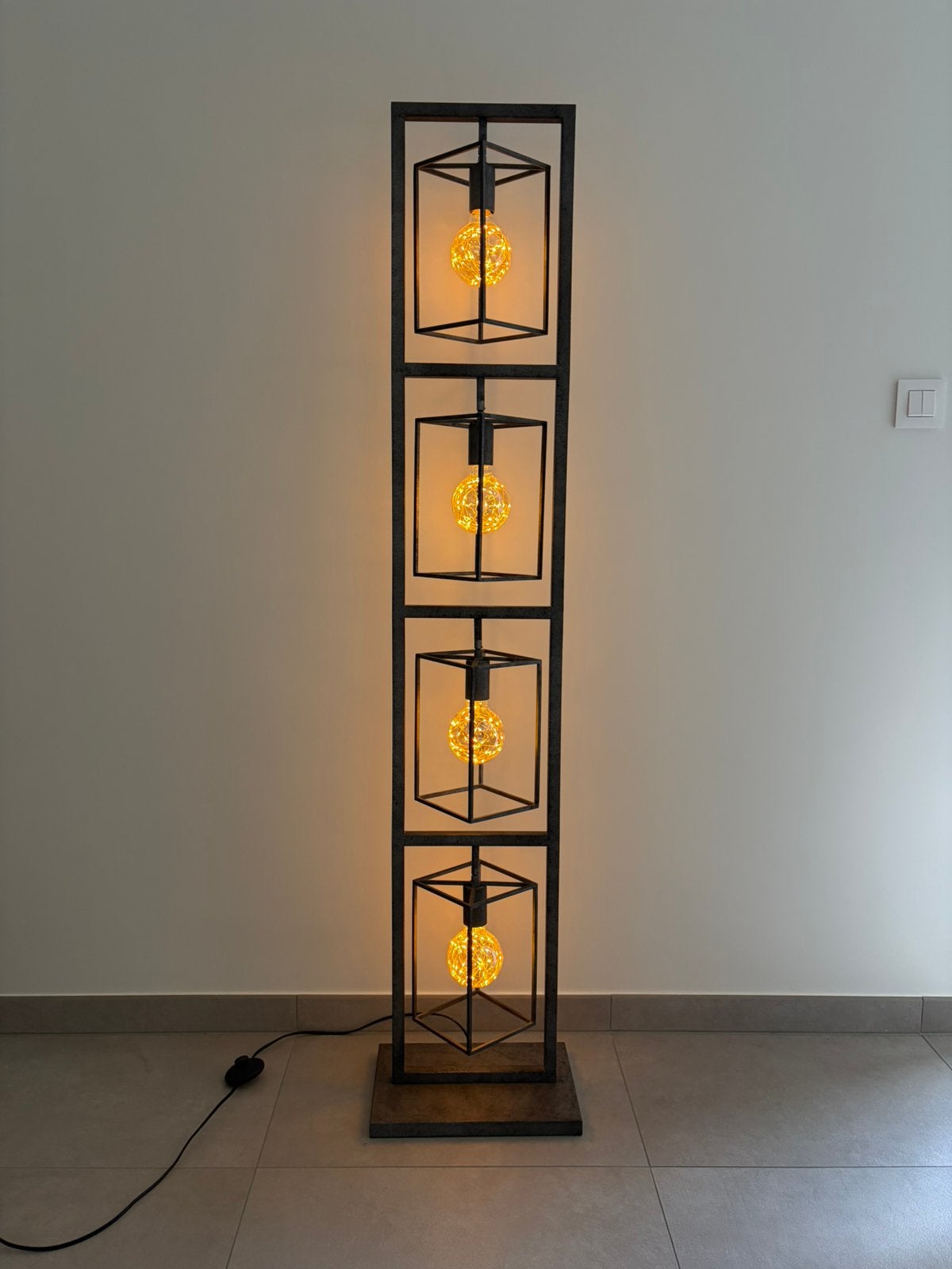 Lampadaire industriel (2 x 4 lampes), Maison & Meubles, Neuf, Métal, Industrieel, 150 à 200 cm
