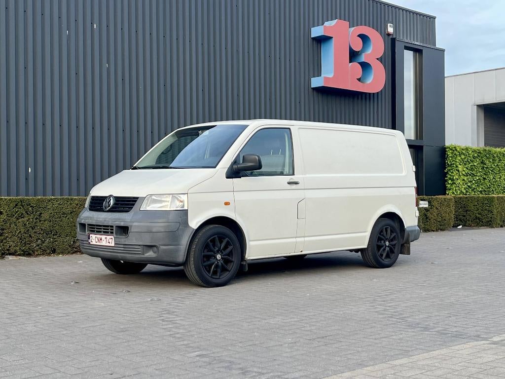 Volkswagen Transporter 1.9TDI 2004 -- Historiek compleet, Voorwielaandrijving, 75 kW, Stof, 4 cilinders