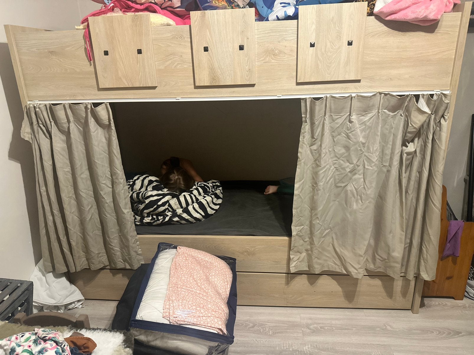 Stapelbed met trapje, Ophalen, Gebruikt, Stapelbed