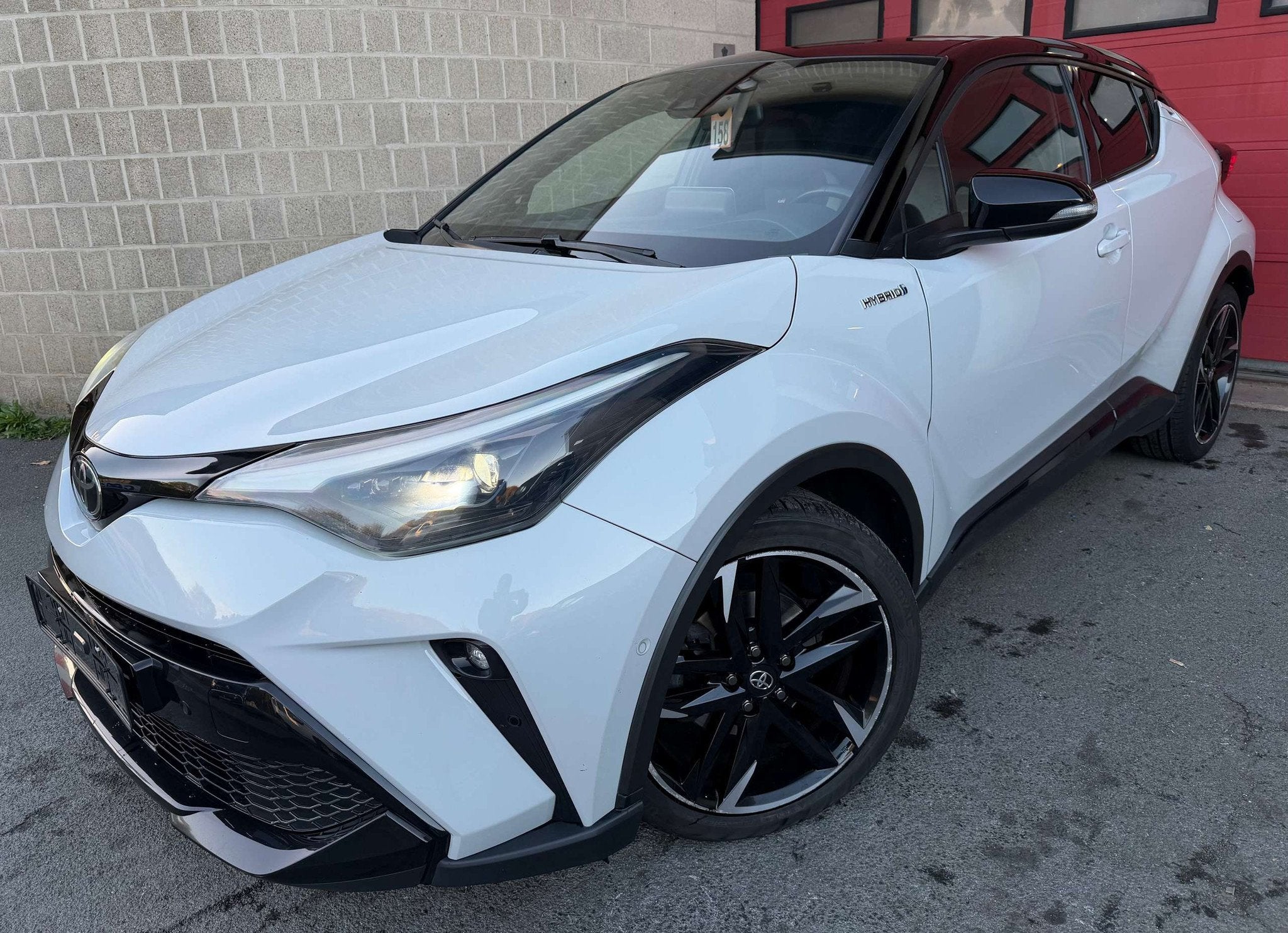 Toyota C-HR Hybrid 1.8i VVT-i GR SPORT E-CVT (bj 2021), Automaat, Gebruikt, 72 kW, Alcantara