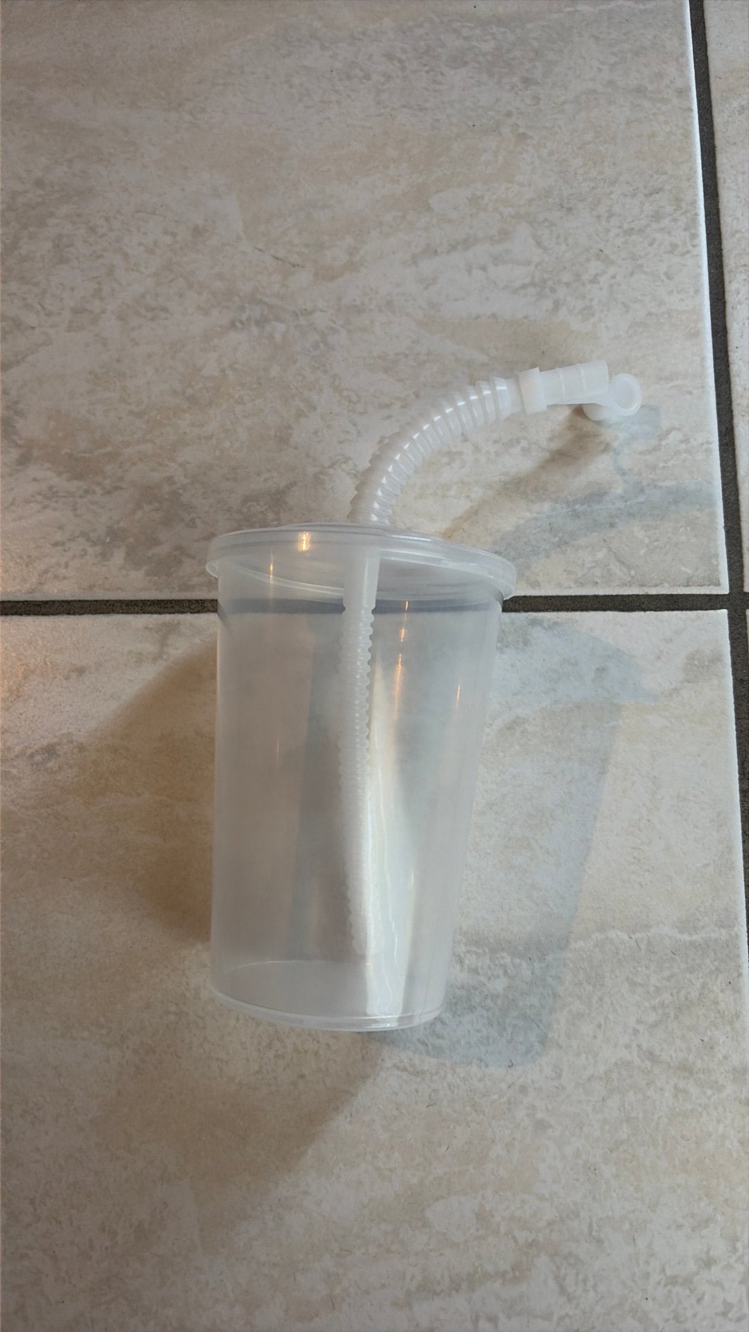 Plastieken drinkbeker met stop, Verzenden, Zo goed als nieuw