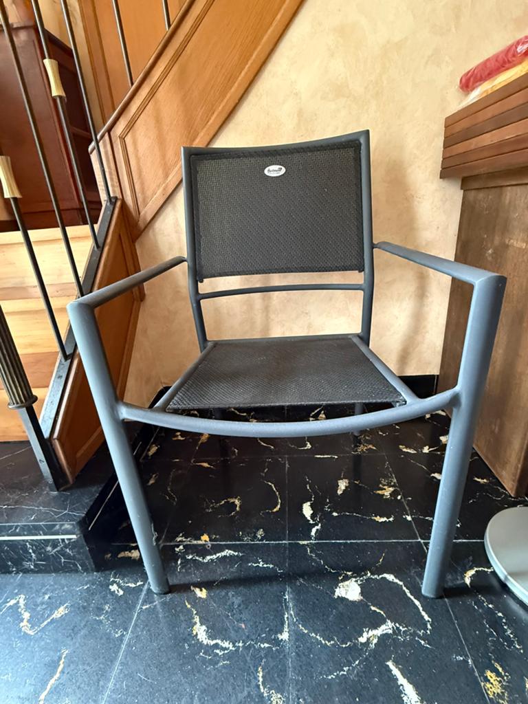3 zeer lichte tuinstoelen merk Hartman, Tuin en Terras, Ophalen, Gebruikt