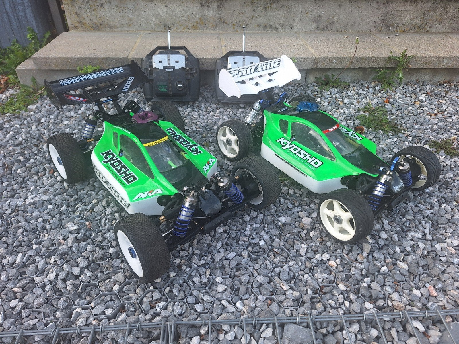 lot kyosho inferno, Hobby & Loisirs créatifs, Échelle 1:8, Voiture off road, Enlèvement, Utilisé
