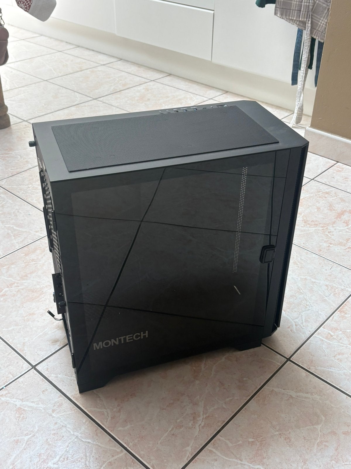 gaming pc kast , gaming pc case, Computers en Software, Ophalen, Zo goed als nieuw