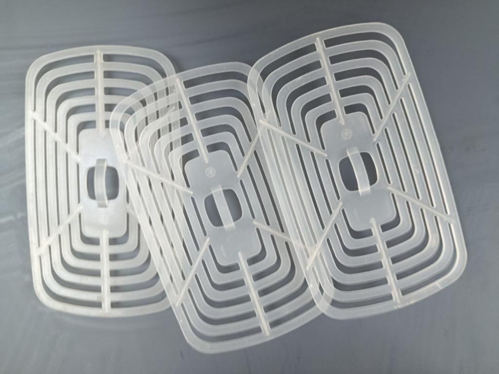 Grilles anti-humidité boîte Ikea 365, Maison & Meubles, Enlèvement ou Envoi, Boîte