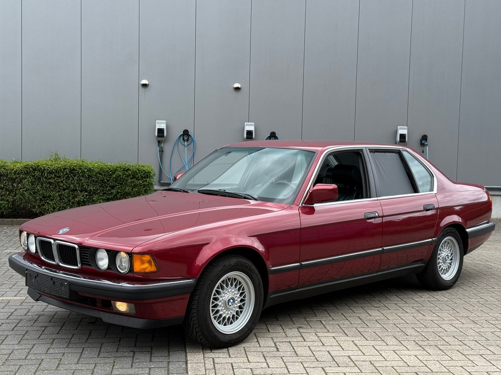 Bmw e32 730i v8 OLDTIMER !!! Zeer mooie staat, Automaat, 4 deurs, Achterwielaandrijving, Overige kleuren