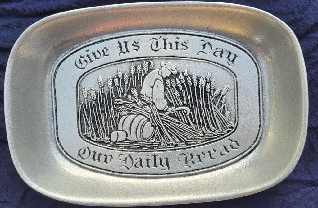 Plat en étain, Enlèvement