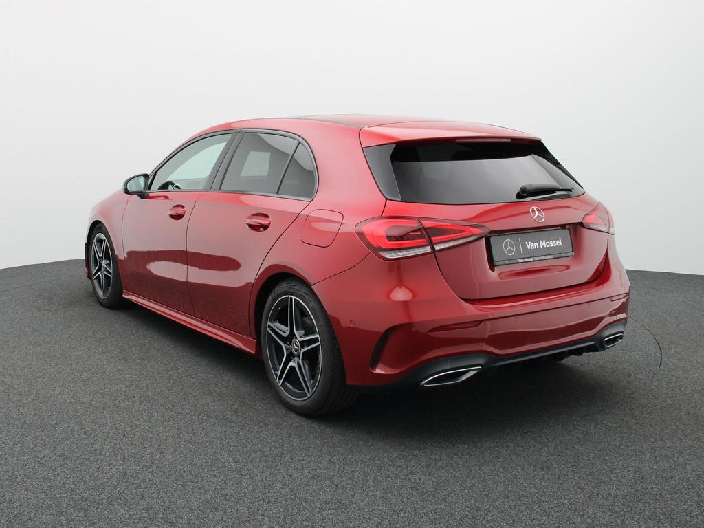 Mercedes-Benz A 160 AMG LINE + PANORAMISCH DAK + CARPLAY + C, Auto's, Voorwielaandrijving, Gebruikt, 5 deurs, 133 g/km