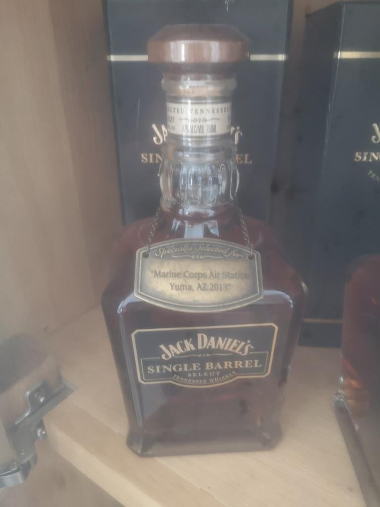 Jack daniels, Ophalen