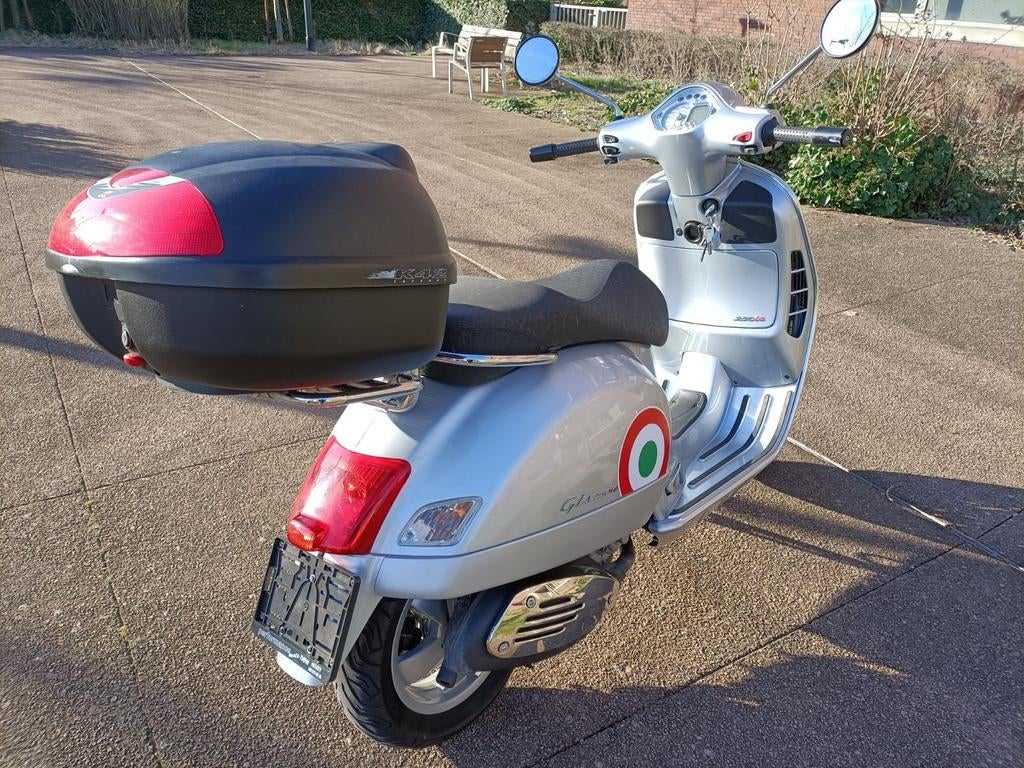 ‼️VESPA PIAGGIO 250GTS,‼️, Fietsen en Brommers, Ophalen
