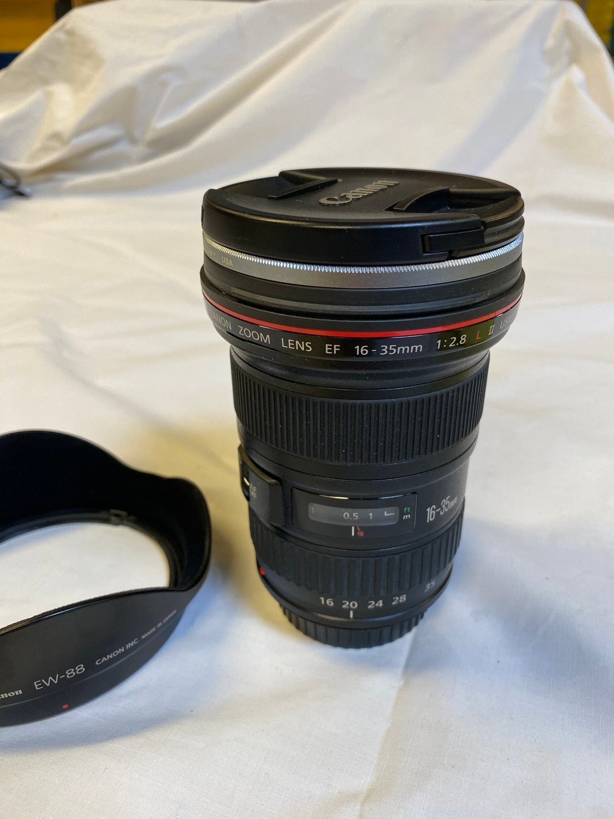 Canon EF 16-35mm f/2.8 L II USM, Ophalen, Zo goed als nieuw
