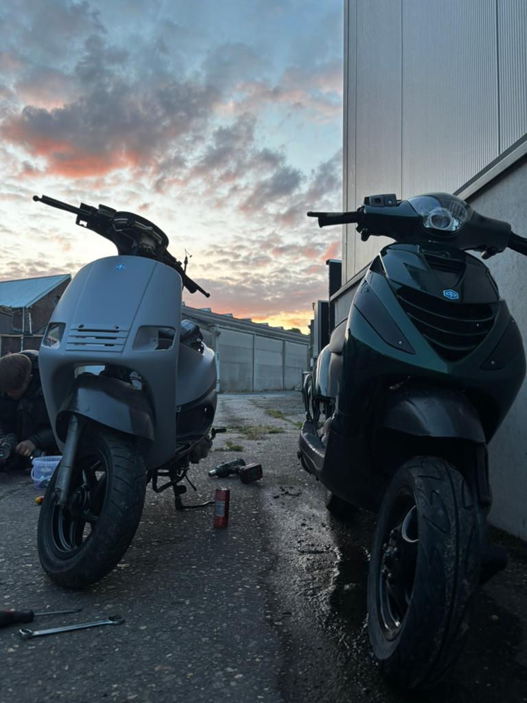 Zip type3 rst dubbelgelagerd te ruil/bieden, Motoren, Scooter, Particulier, 11 kW of minder, Automaat