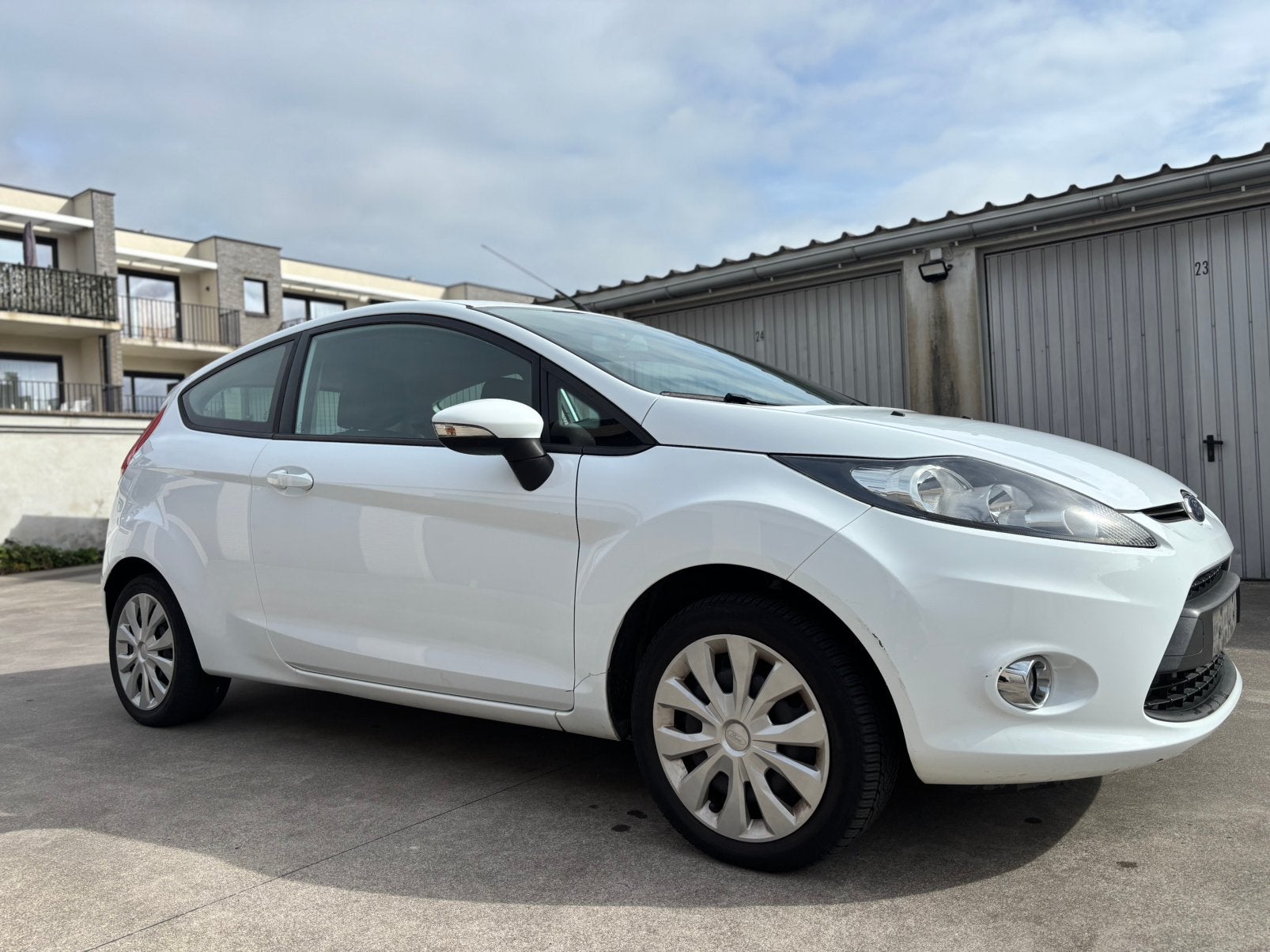 Ford Fiesta - 1.2 Benzine - 171 000 Km - Gekeurd, Auto's, Voorwielaandrijving, Euro 5, Stof, Zwart