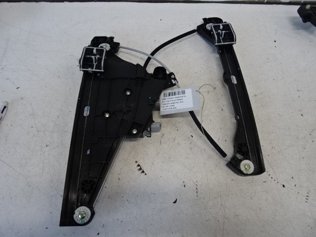 VITRE MECANISME AVANT GAUCHE Opel Corsa F (UB / UH / UP), Utilisé, Opel