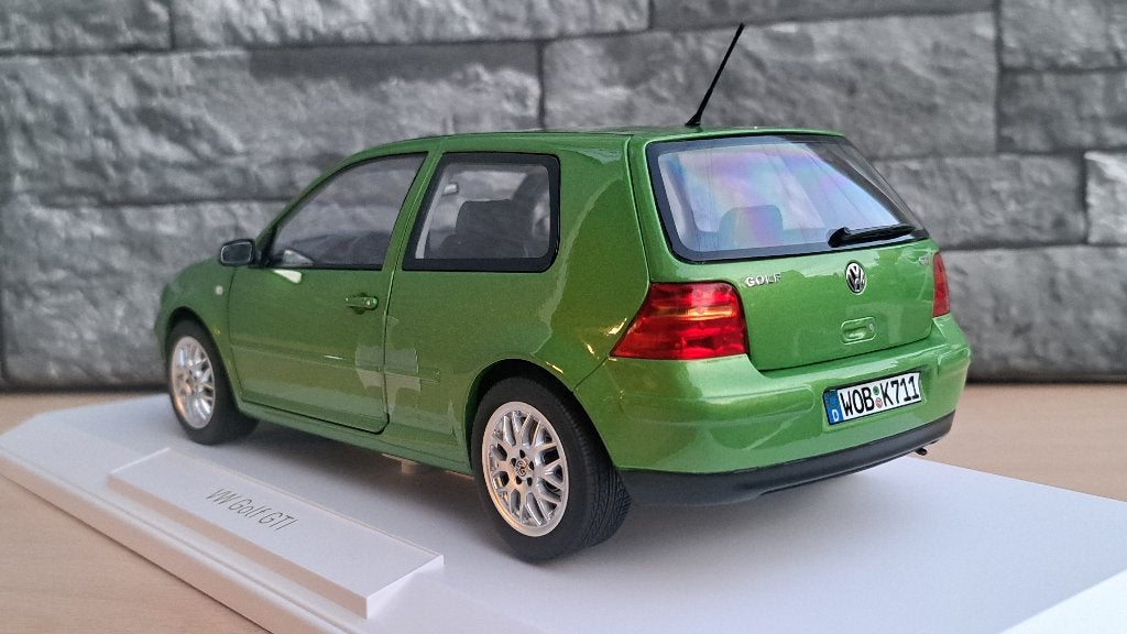 VW Volkswagen golf 4 GTI 1/18éme, Hobby & Loisirs créatifs, Voitures miniatures | 1:18, Neuf, Enlèvement ou Envoi, Voiture, Norev
