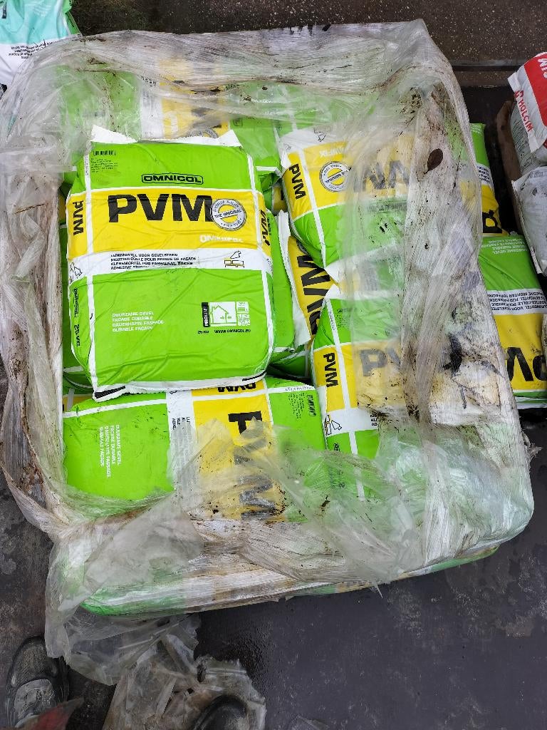 OMNICOL PVM, GEVELLIJM. 2 palletten. 2027 houdbaar., Enlèvement, Neuf, Briques