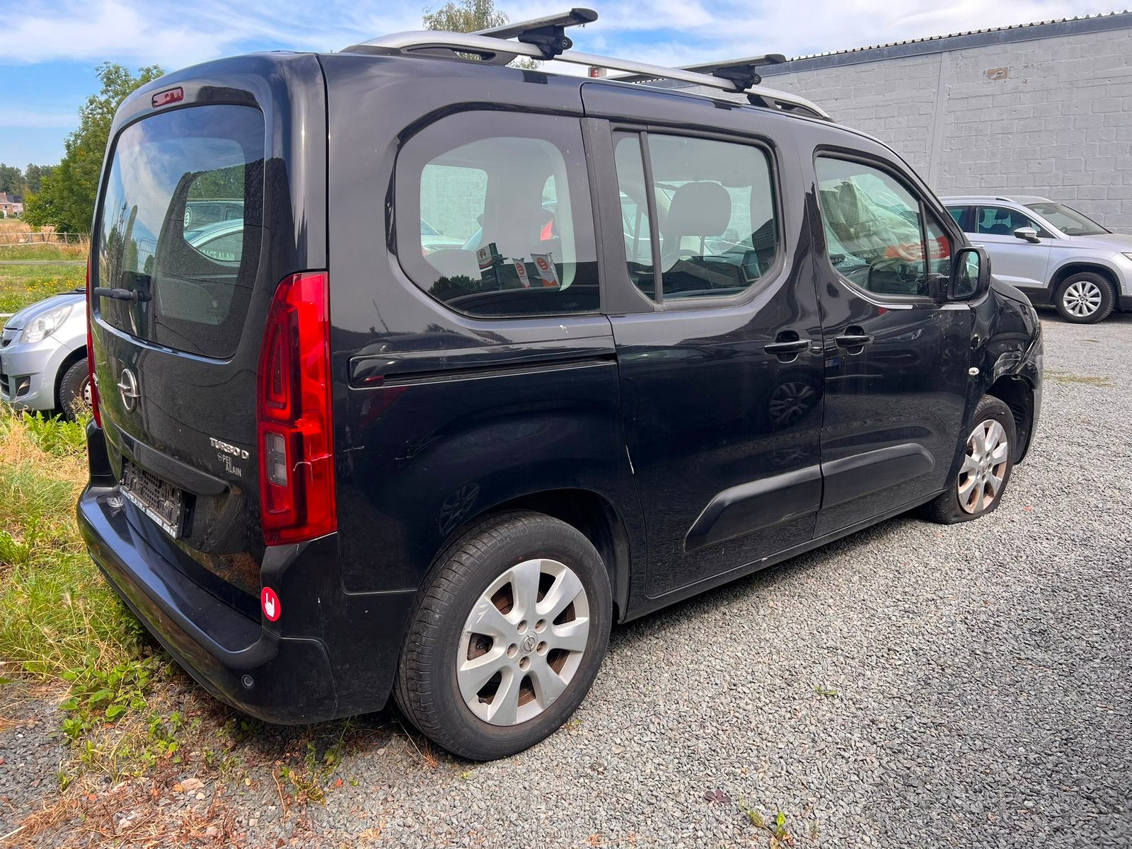 Opel combo 1.5 D * 2018 * ACCIDENTÉE, Autos, Opel, Achat, Entreprise, Boîte manuelle, Noir