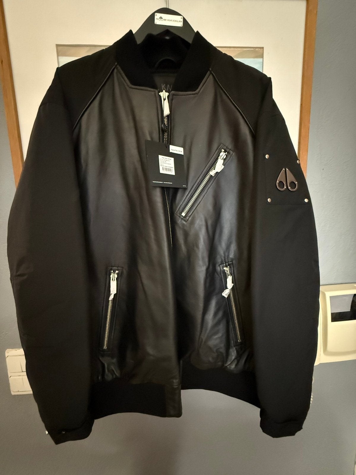 Moose knuckles bomberjas L (xl) nieuw, Vêtements | Hommes, Vestes | Été, Enlèvement, Neuf