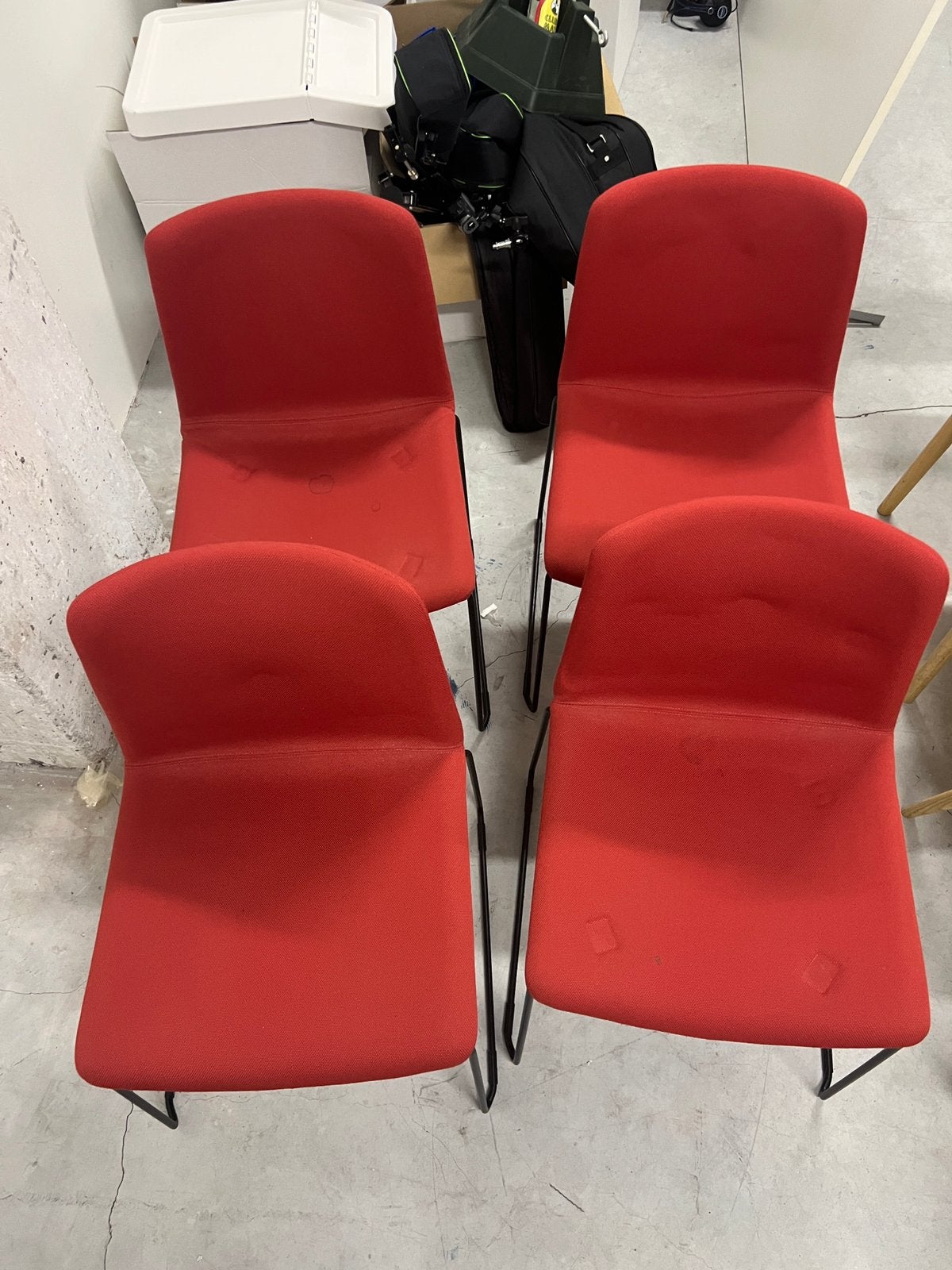 4 (vergader)stoelen, Ophalen, Zo goed als nieuw