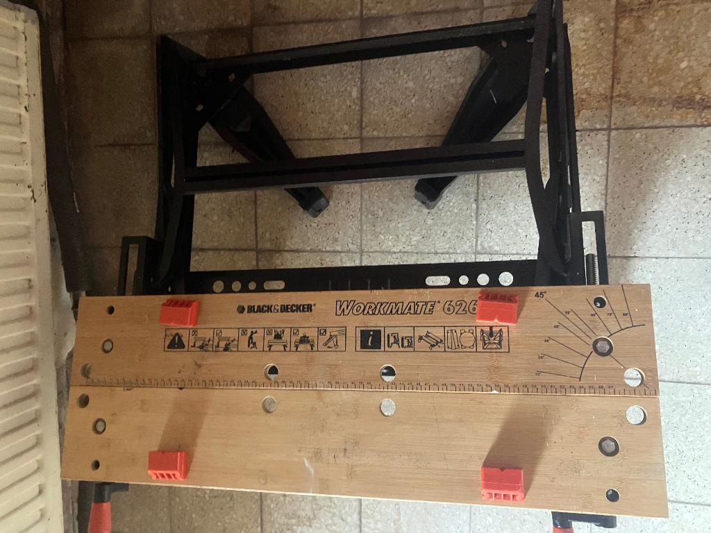 Werkbank Black&Decker, Ophalen, Zo goed als nieuw, 70 tot 120 cm, Inklapbaar