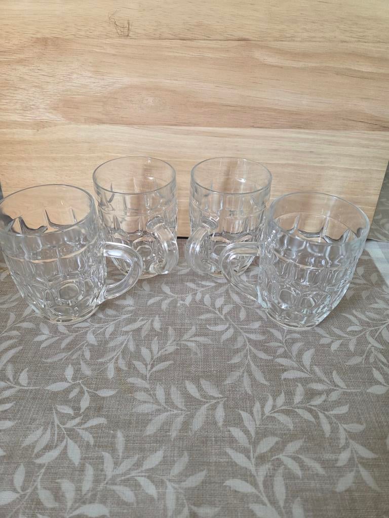 Bierglazen met handvat, Verzamelen, Ophalen