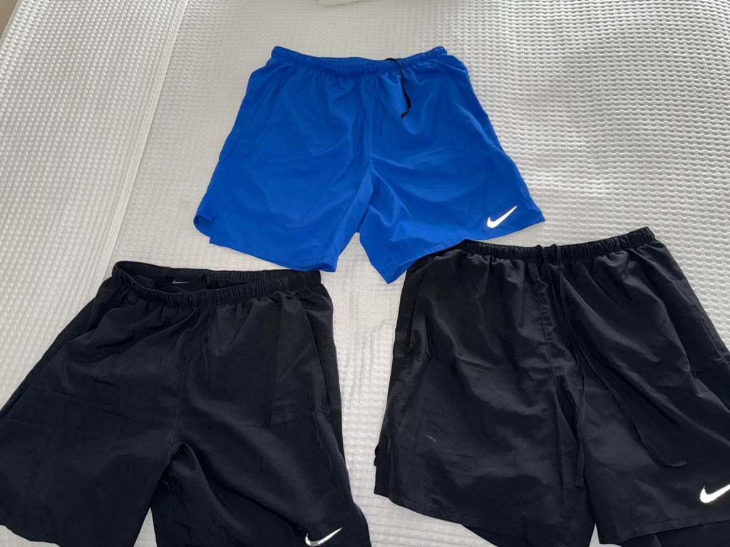Nike short maat S, Enlèvement ou Envoi, Taille 46 (S) ou plus petite