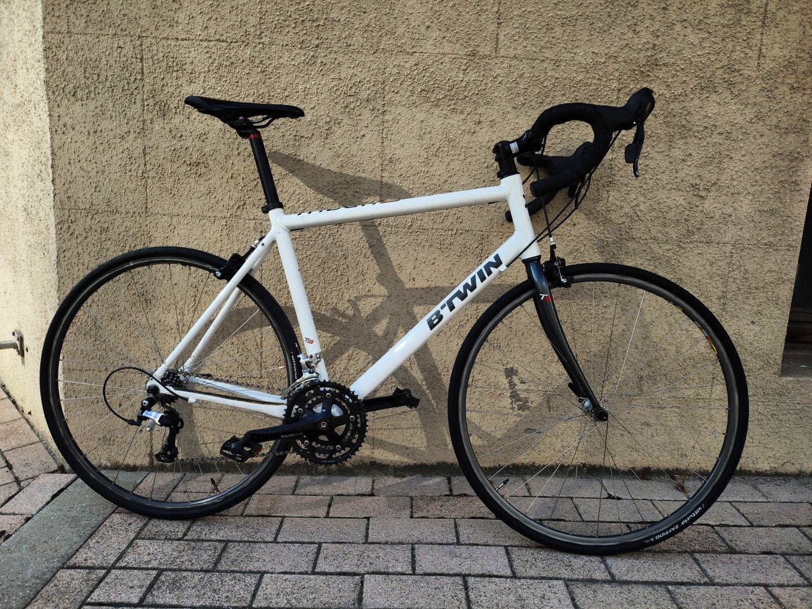 Decathlon Triban racefiets – Maat 60, 28 inch, Gebruikt, Aluminium, 57 tot 61 cm