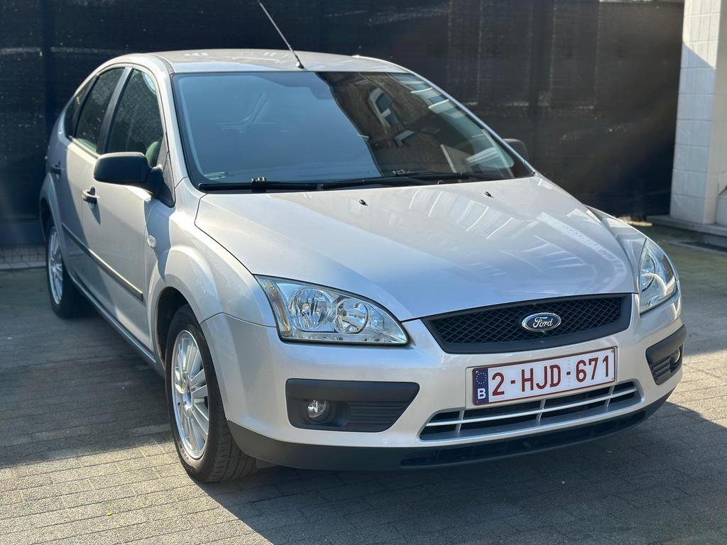 Ford Focus 1.6 Benzine Gekeurd VVK Airco/Parkeersensor/…, Autos, Focus, Argent ou Gris, Achat, Boîte manuelle