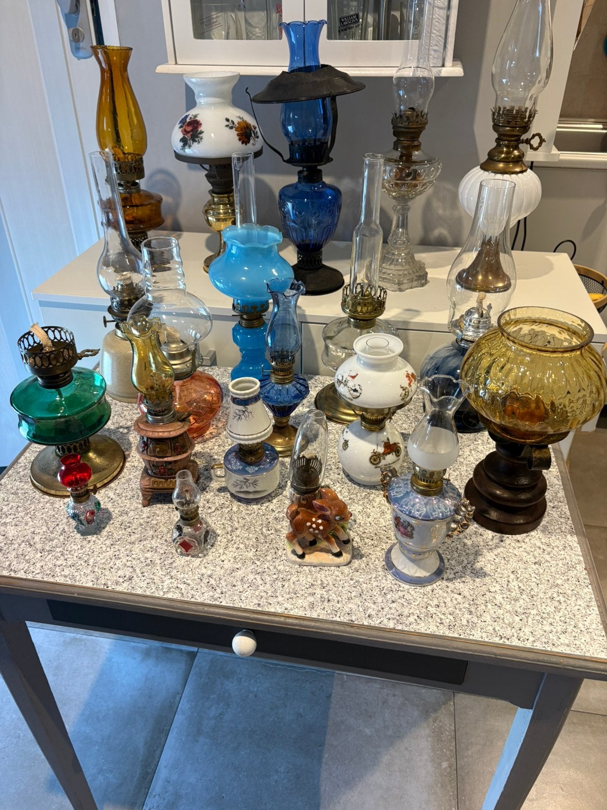 Lot de lampes à pétrole en faïence et décoratives, Antiquités & Art, Enlèvement