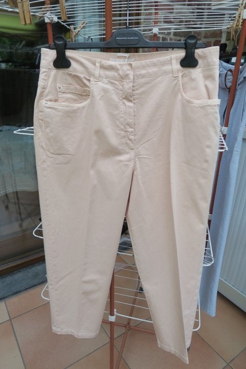 Broek nieuw roze Fabiana Filippi mt 42 (it 46), Kleding | Dames, Broeken en Pantalons, Maat 42/44 (L), Nieuw, Ophalen of Verzenden