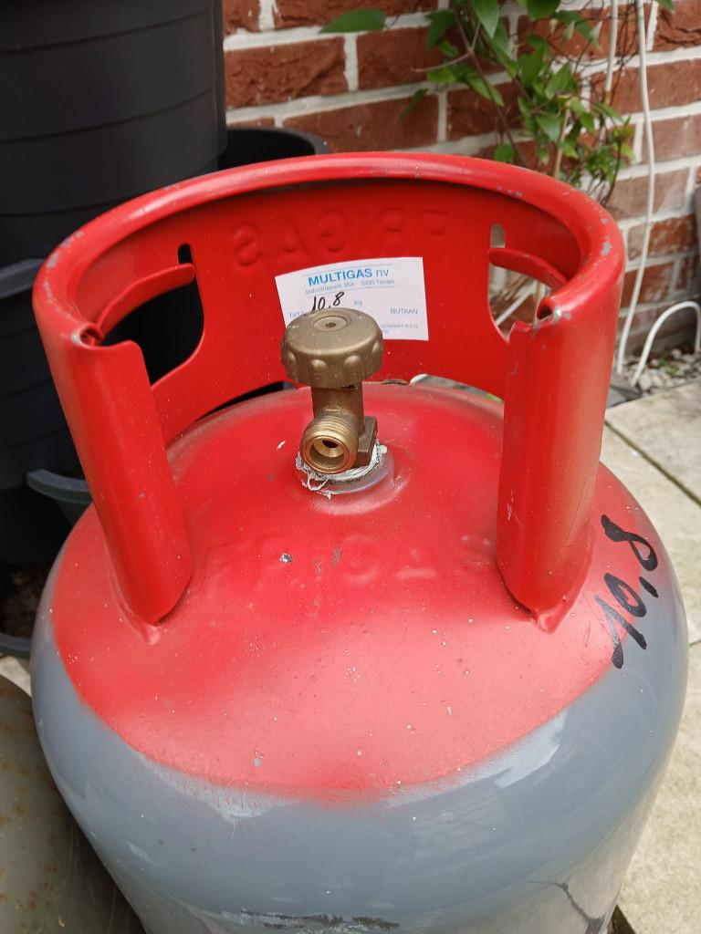 2 gasflessen, Ophalen, Gebruikt