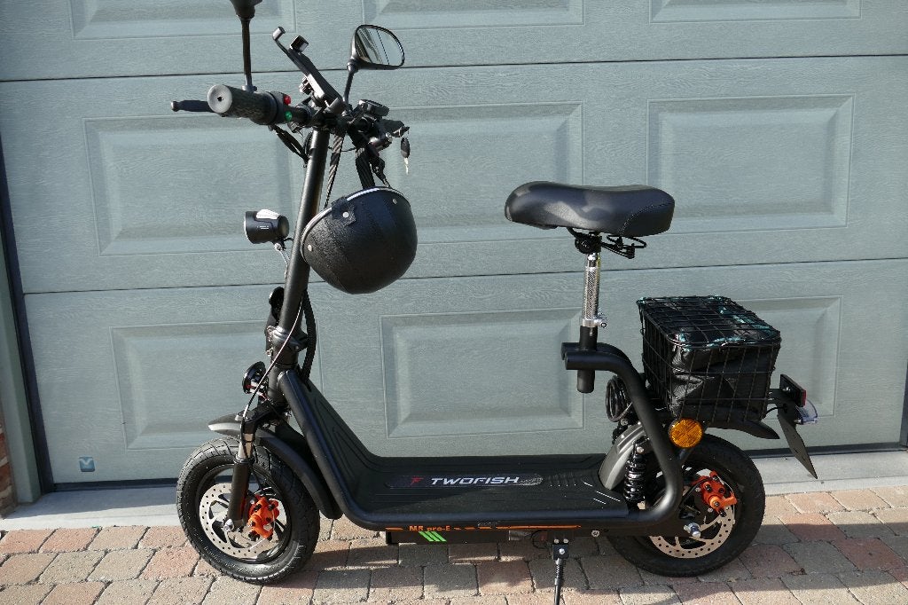 E step nieuw, Fietsen en Brommers, Ophalen, Nieuw, Elektrische step (E-scooter)