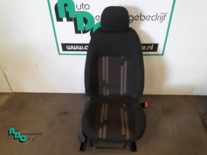 Siège droit d'un Fiat Fiorino (Fiorino 08-), -, 3 mois de garantie, Utilisé, Fiat