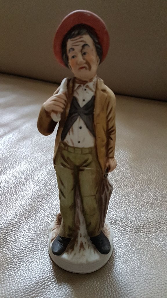 Beeldje man met knapzak, Ophalen, Nieuw, Mens