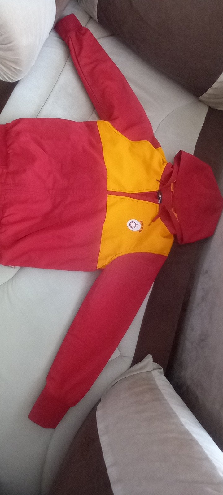GILET GALATASARAY, Enfants & Bébés, Costumes de carnaval & Déguisements