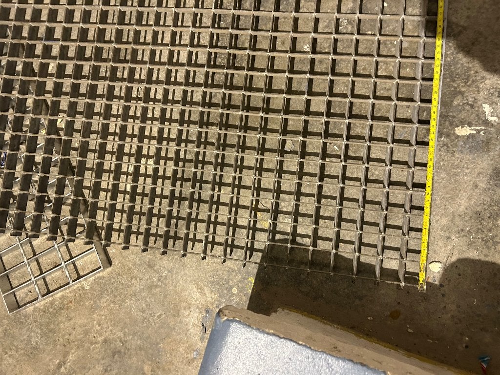 Gegalvaniseerde looprooster en traptreden, Doe-het-zelf en Bouw, Ophalen, Nieuw