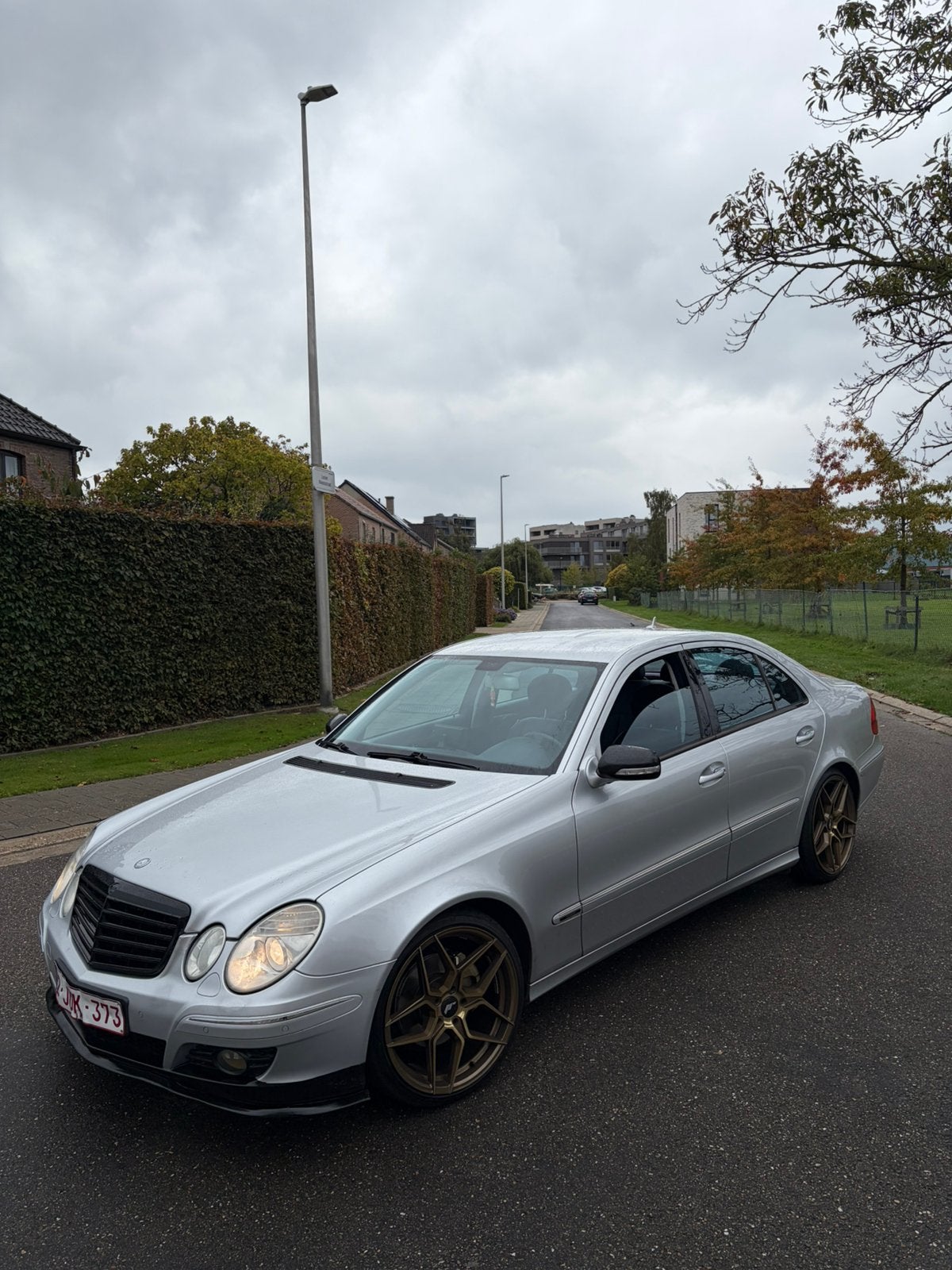 Mercedes w211 2007 euro5 avantgarde, Auto's, Automaat, Stof, Elektrische ramen, Bruin