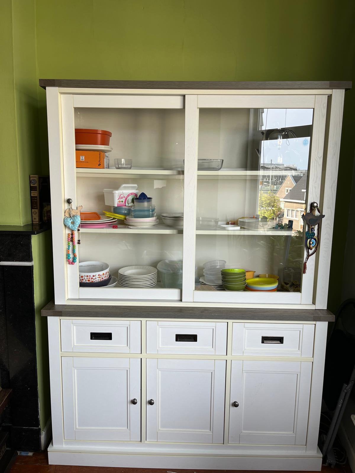 Gratis meubelen miles lamulux, Maison & Meubles, Armoires | Buffets, Comme neuf, Enlèvement