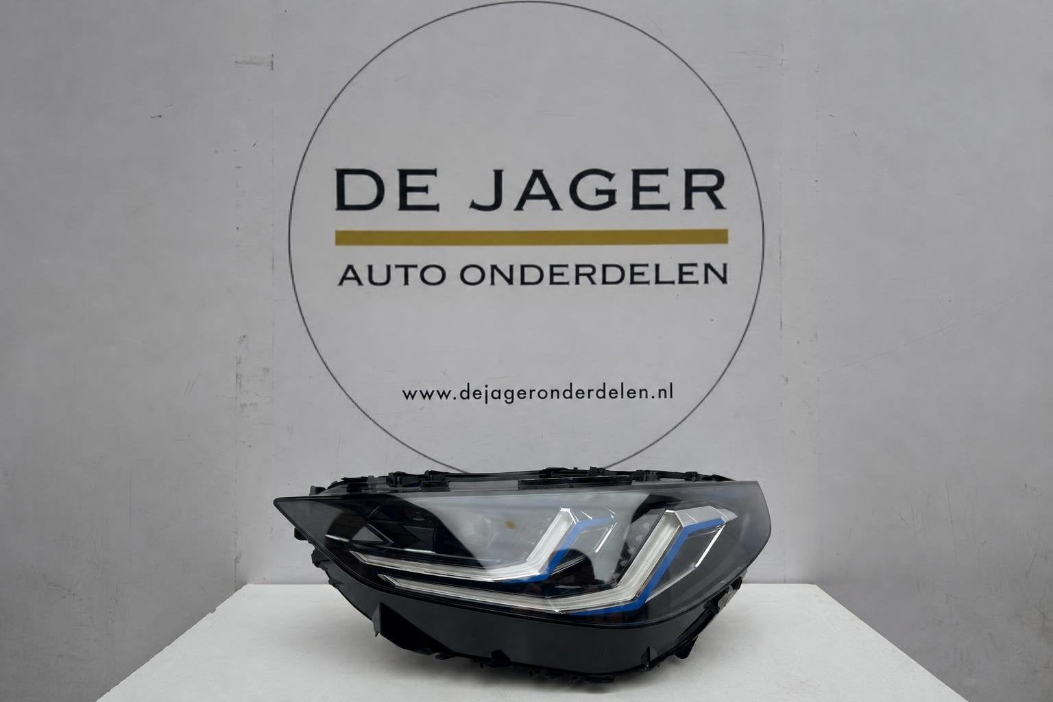 BMW X3 G45 Adaptive Full LED koplamp links, Auto-onderdelen, Petuelring 130
80788  Munich, DE, Gebruikt, Info@bmw.de, BMW