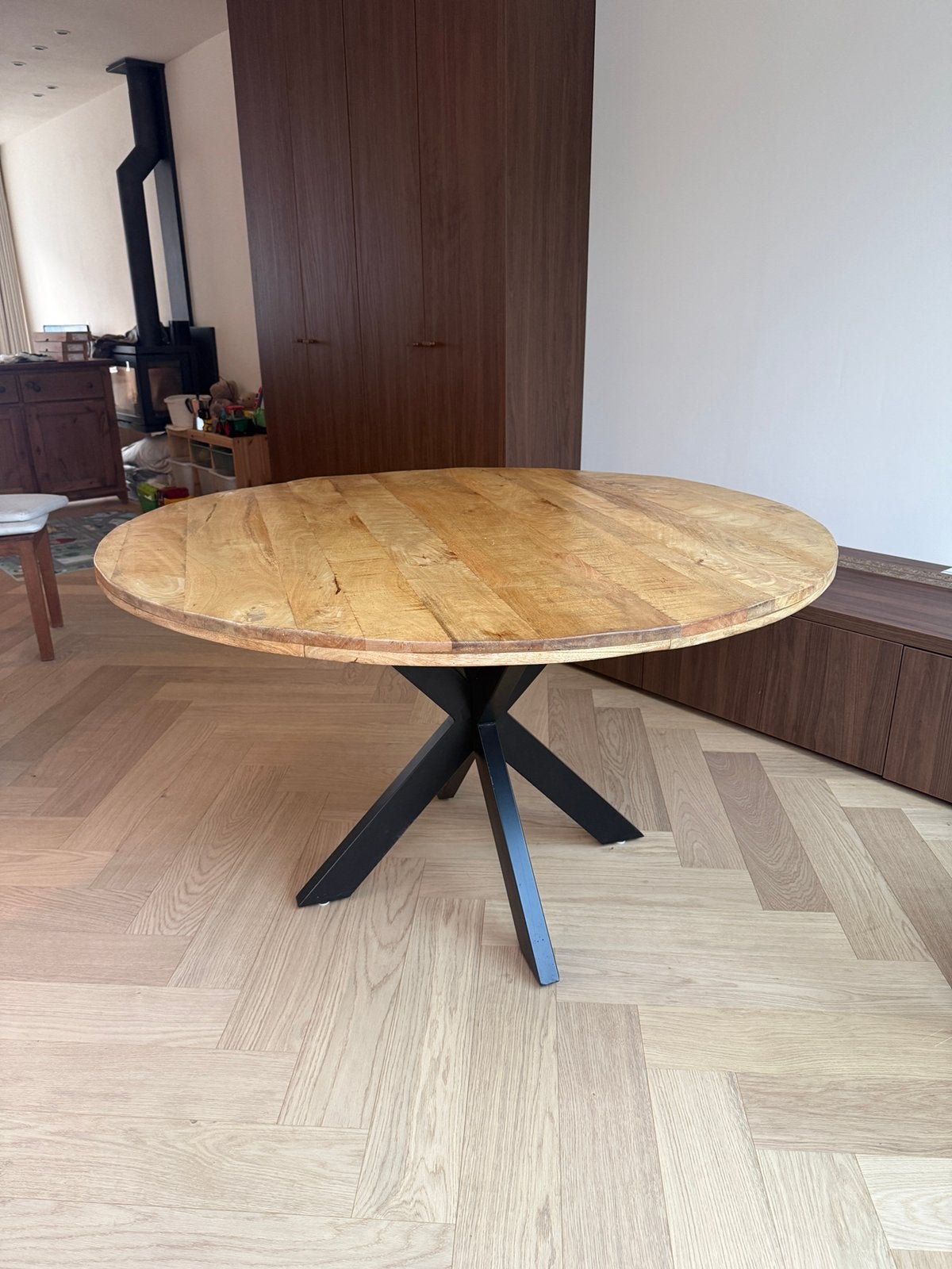 Ronde eettafel met mangohouten tafelblad, Huis en Inrichting, Ophalen, Gebruikt, 100 tot 150 cm, 50 tot 100 cm