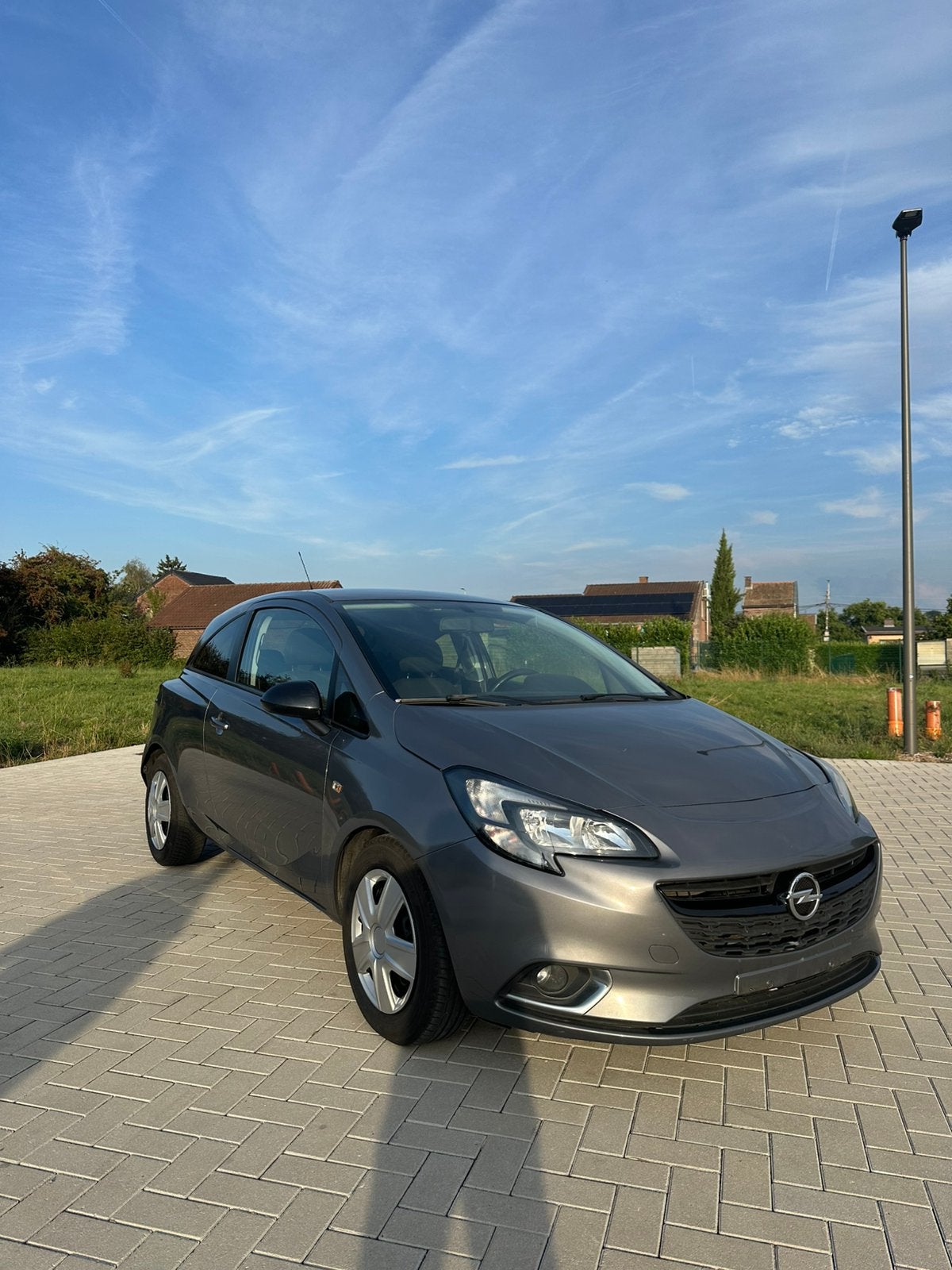 Opel Corsa E // 1.4 essence//2016//Euro 6b//180 000km//Ct Ok, Capteur de stationnement, Achat, Euro 6, Entreprise