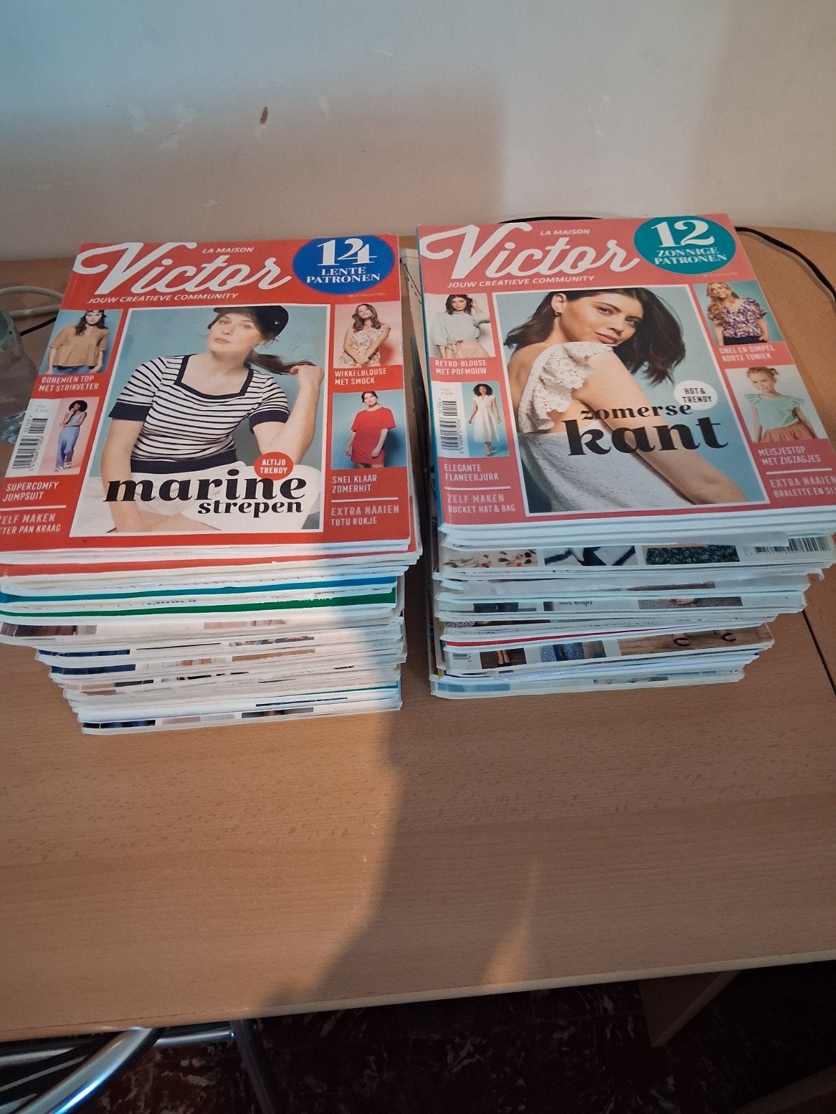 Naaitijdschriften La Maison Victor, Boeken, Ophalen, Zo goed als nieuw