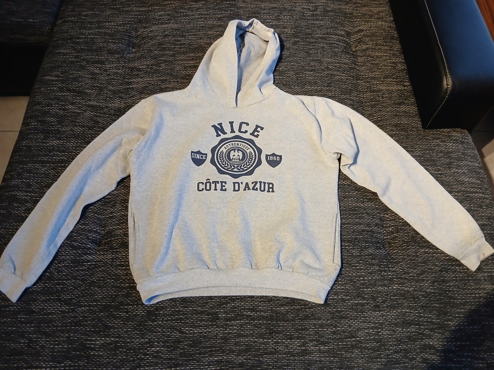 Lichtgrijze hoodie., Ophalen, Zo goed als nieuw, Jongen, Trui of Vest