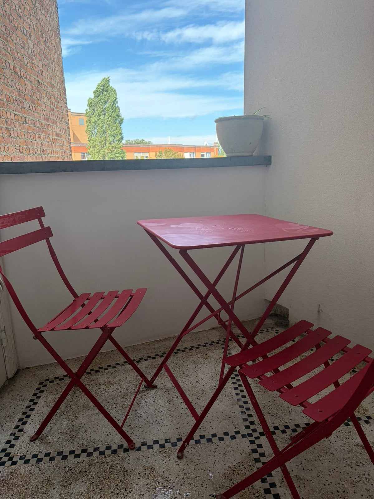 Ensemble Fermob Bistro rouge – table + 2 chaises pliantes, Maison & Meubles, Enlèvement, Comme neuf